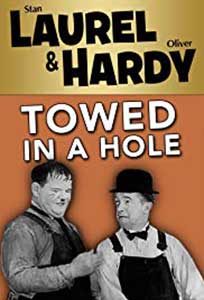 Towed in a Hole (1932) Online Subtitrat in Romana